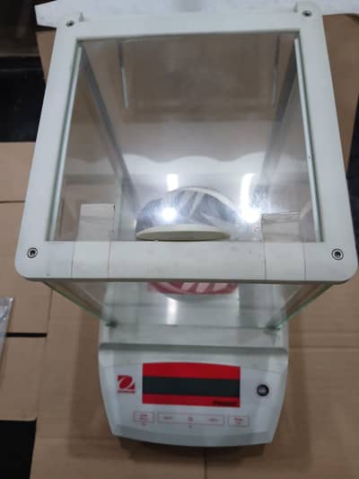 microbalance scale