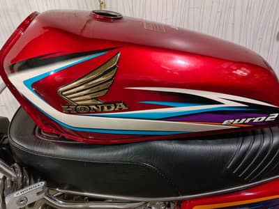 Honda 125 tanki tapy set