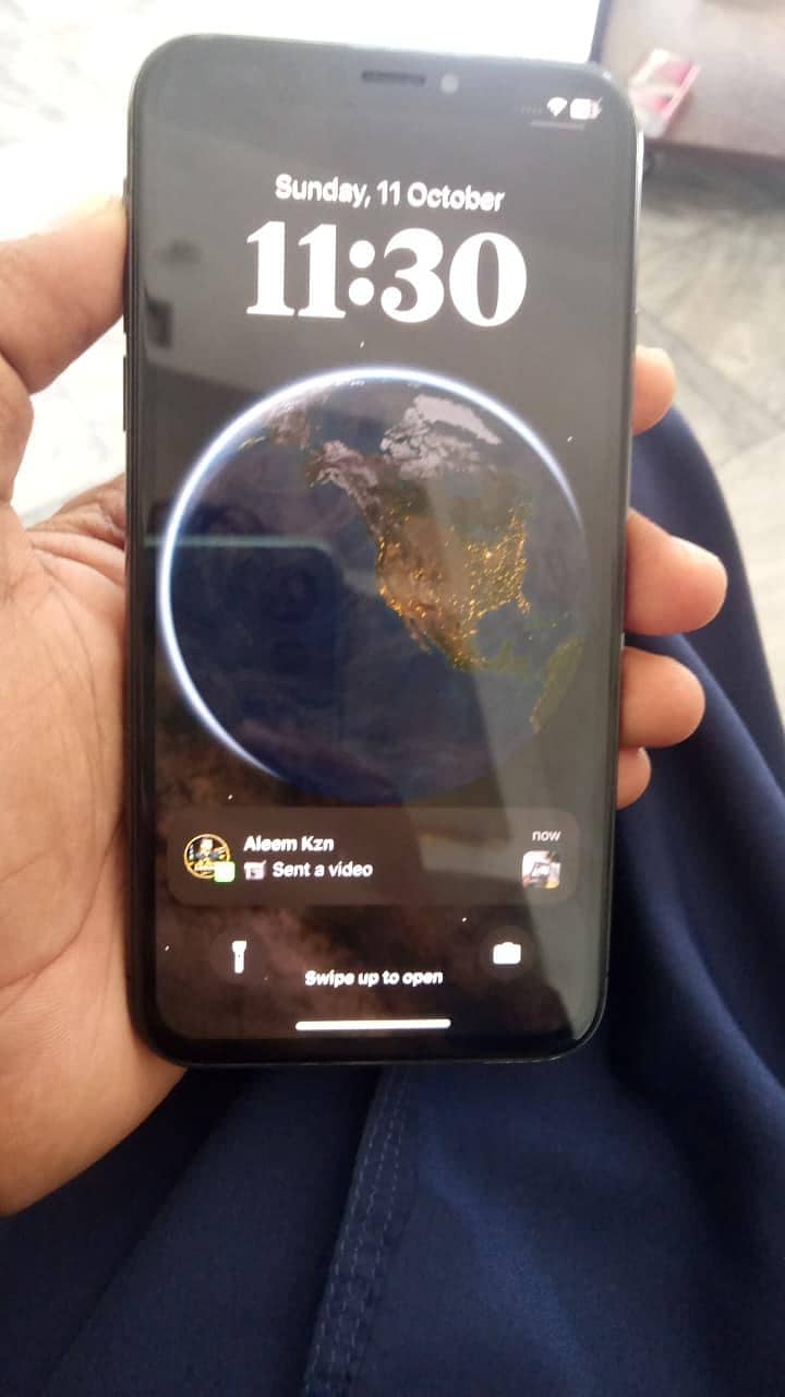 Apple iPhone X 1