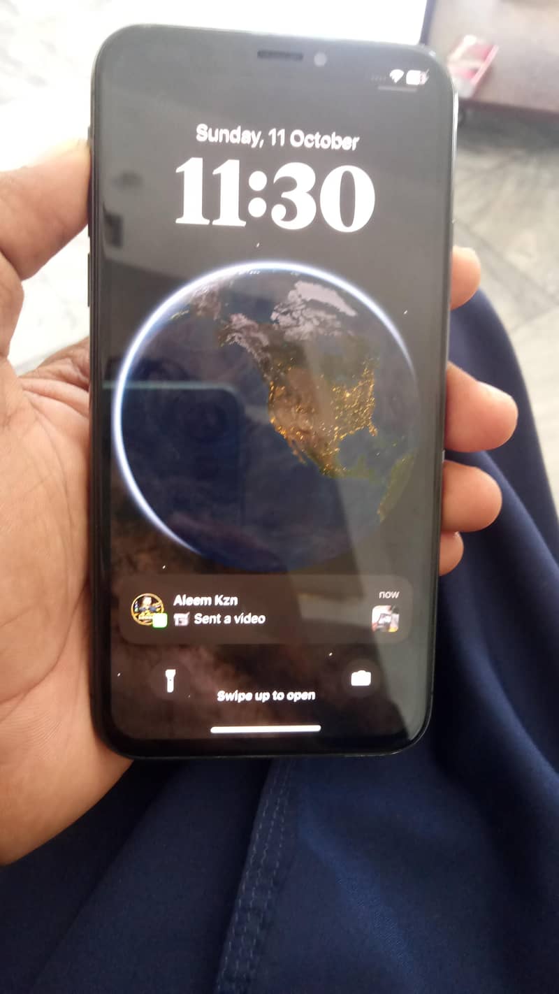 Apple iPhone X 2