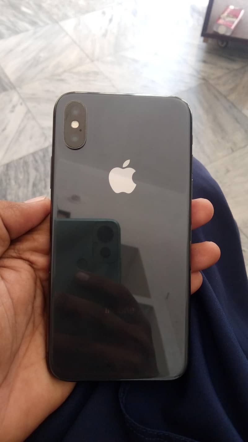 Apple iPhone X 3