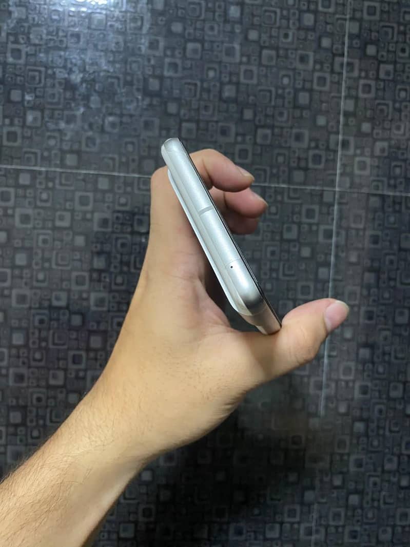 Google Pixel 7 3