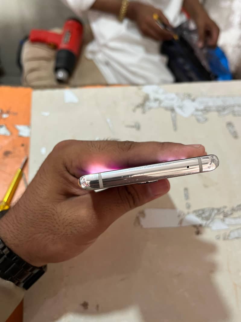 Ali mobile 4