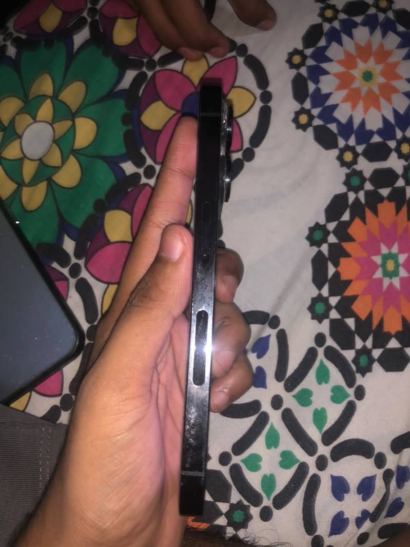 Apple iPhone 14 Pro 0