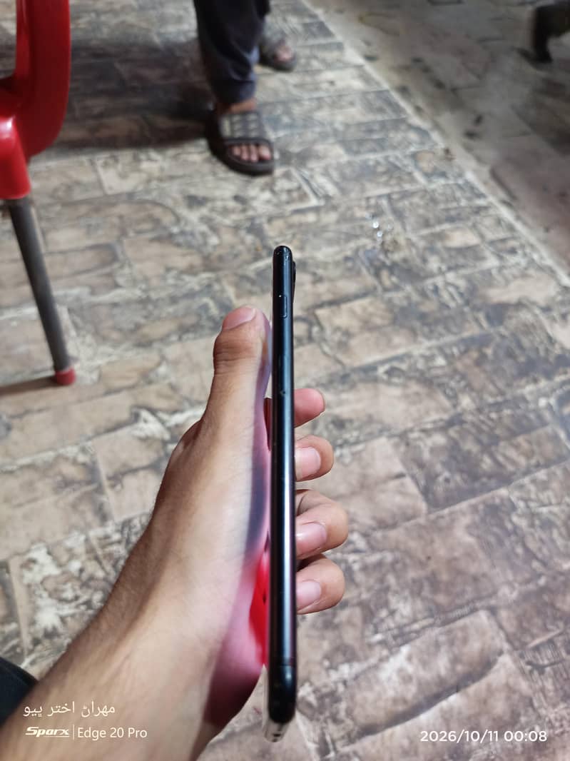 Apple iPhone 7 Plus 1