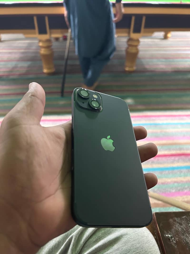 Apple iPhone 13 0