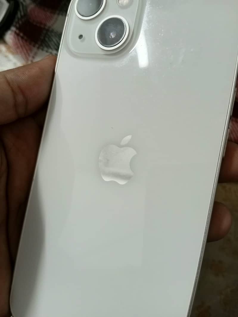 Apple iPhone 13 1