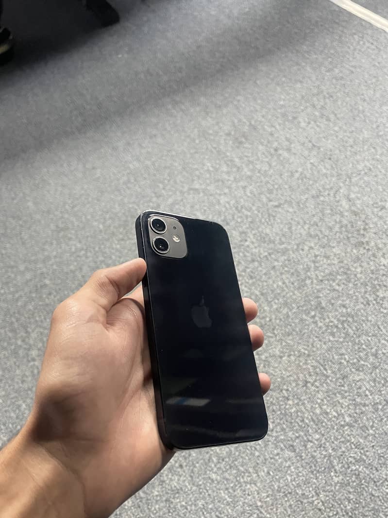 Apple iPhone 12 2