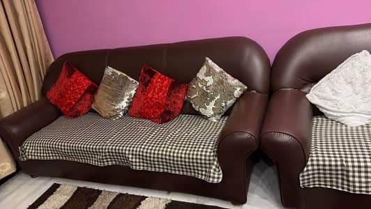 Sofa set with table