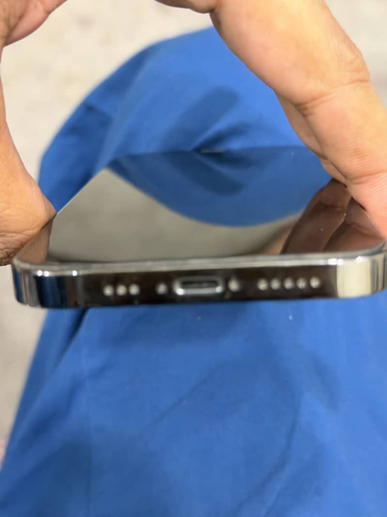 Apple iPhone 12 Pro 1