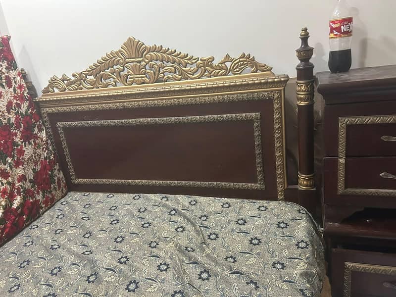 bed side tables 4