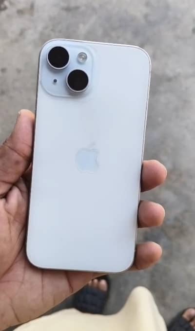 Apple iPhone 15