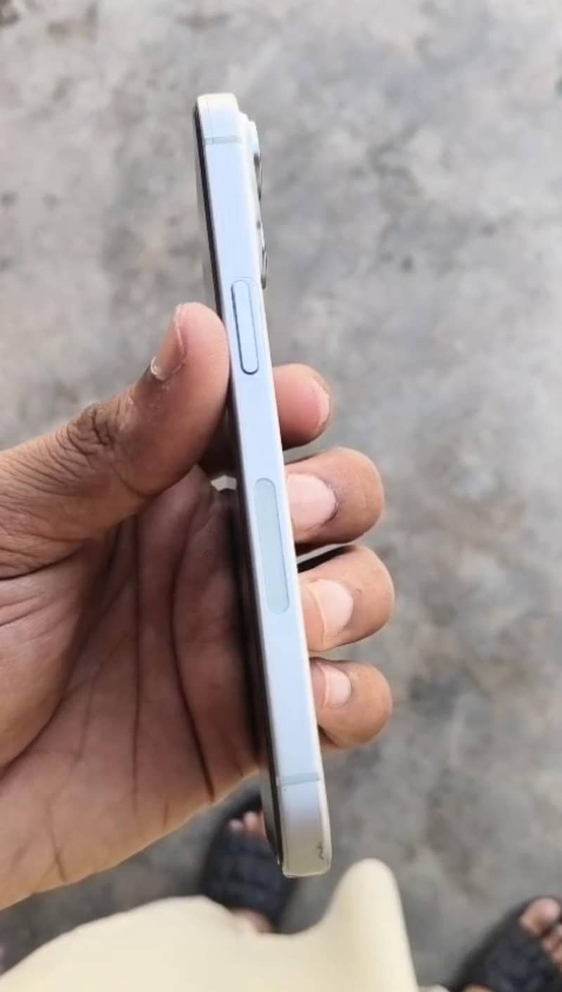 Apple iPhone 15 1