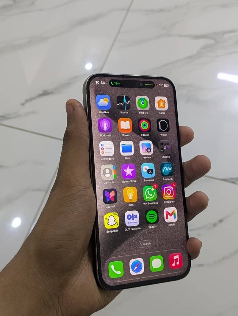 Apple iPhone 15 Pro Max 5
