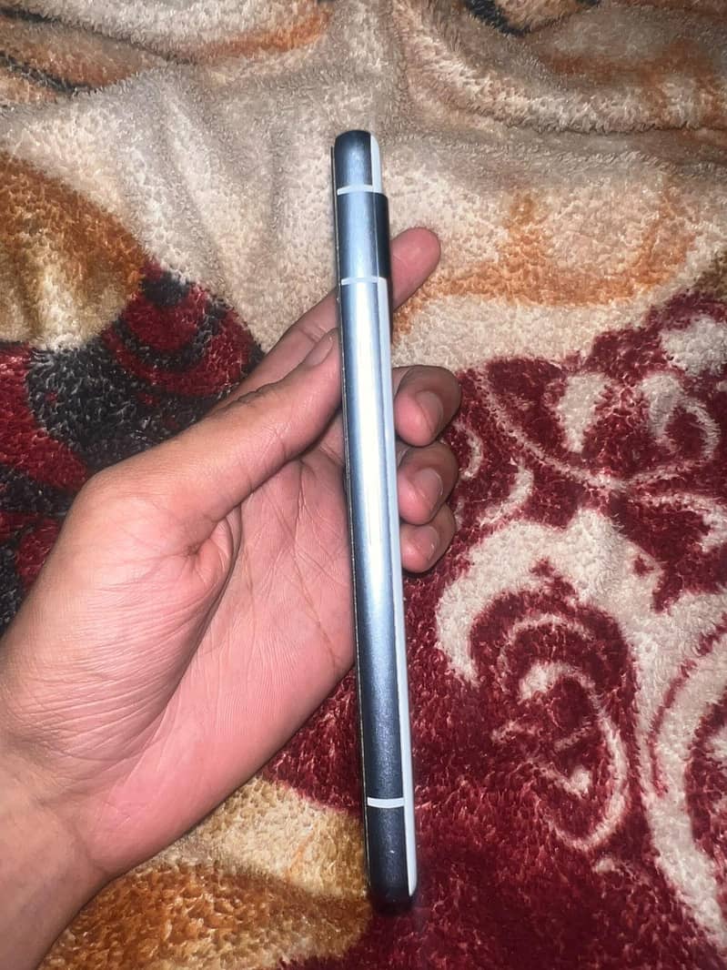 Google Pixel 7a 5