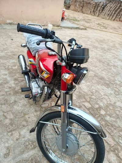 Honda 125 2025 punjab registered 8000 km driven