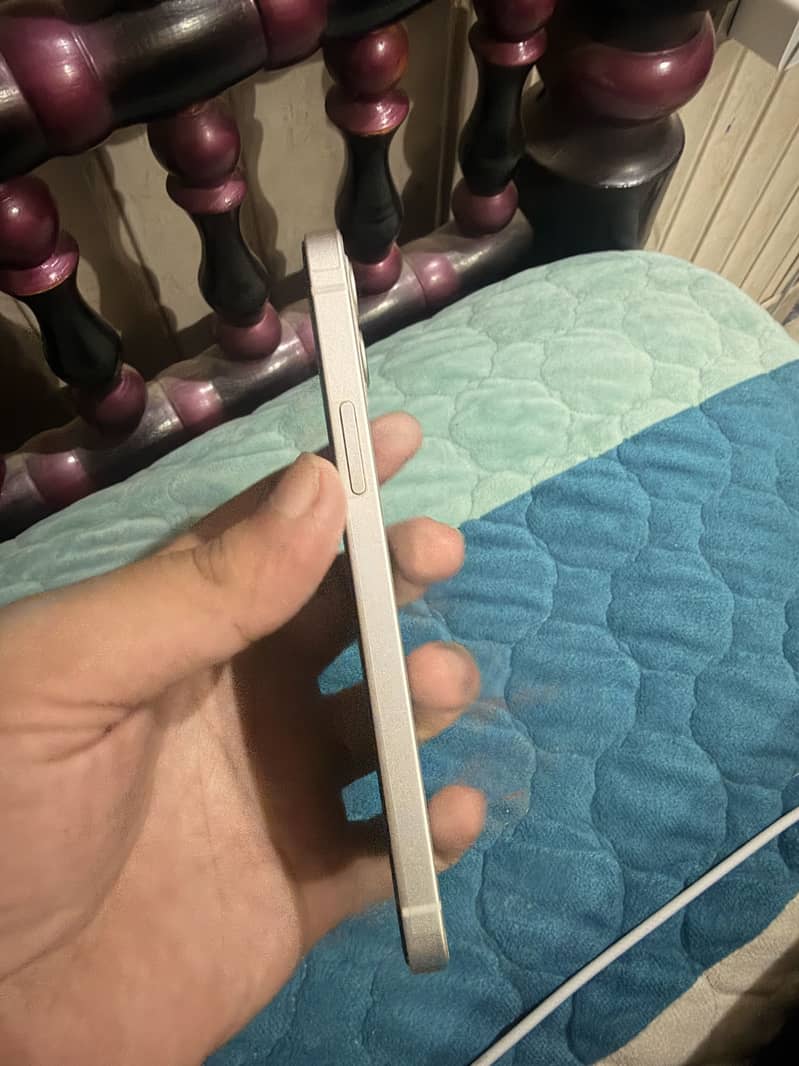 Apple iPhone 12 6