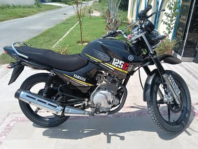 Yamaha YBR 125G (2022) - Only 1,600 km