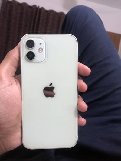 Apple iPhone 12