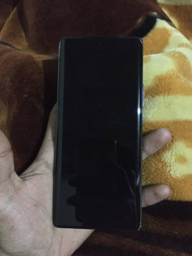 Tecno Spark 20 Pro Plus 7