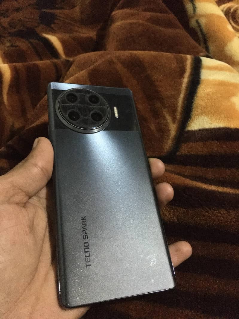 Tecno Spark 20 Pro Plus 8