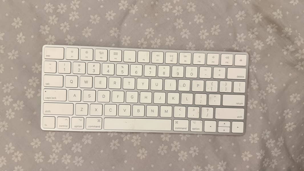 Apple magic 2 keyboard 0
