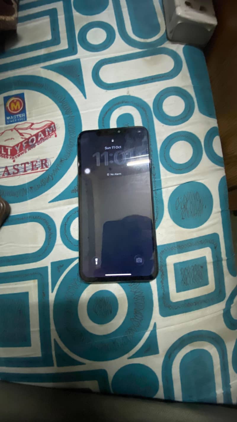 Apple iPhone 11 Pro Max 1