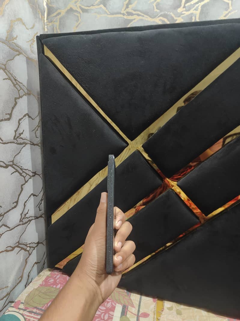 Infinix Note 40 5
