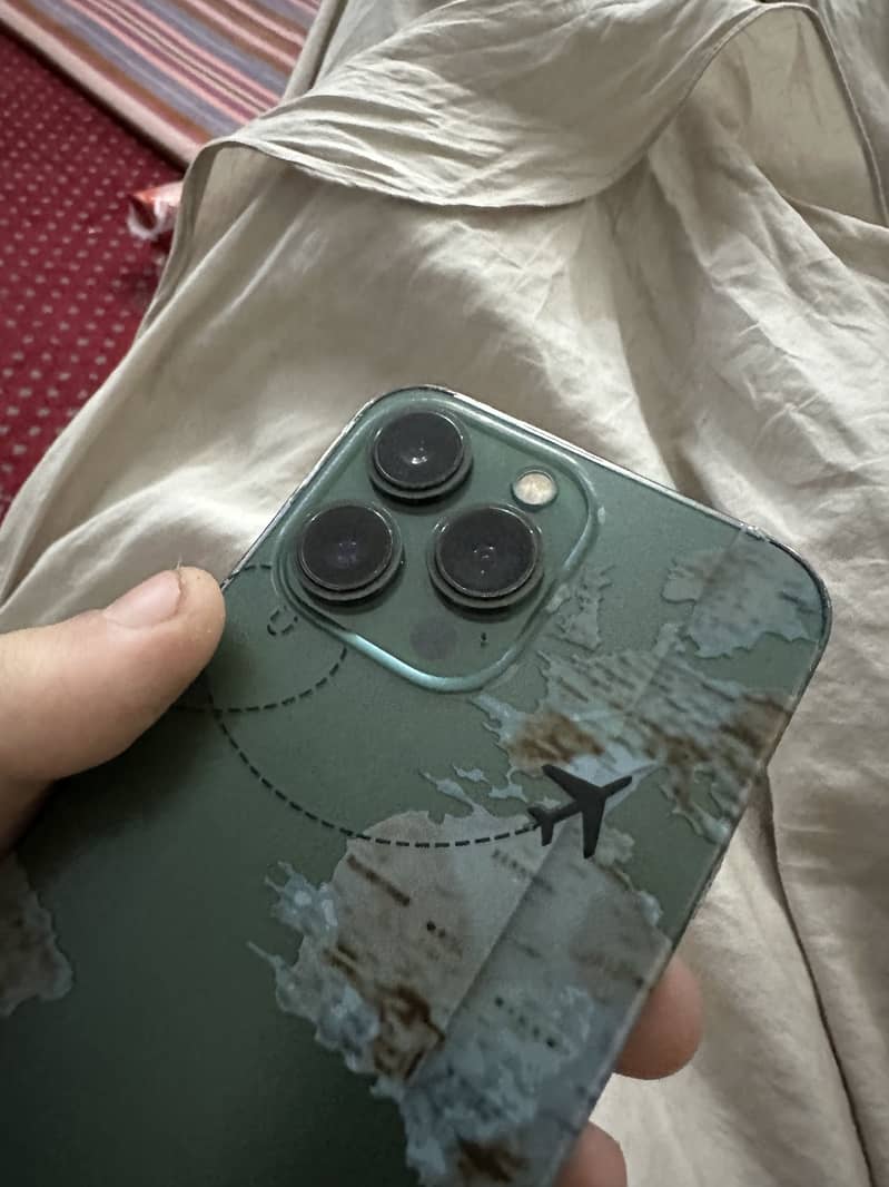 Apple iPhone 13 Pro 3