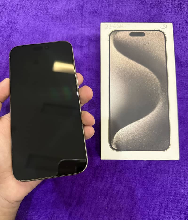 Apple iPhone 15 Pro Max 1