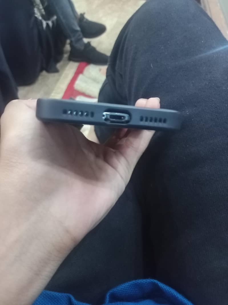 Apple iPhone 7 3