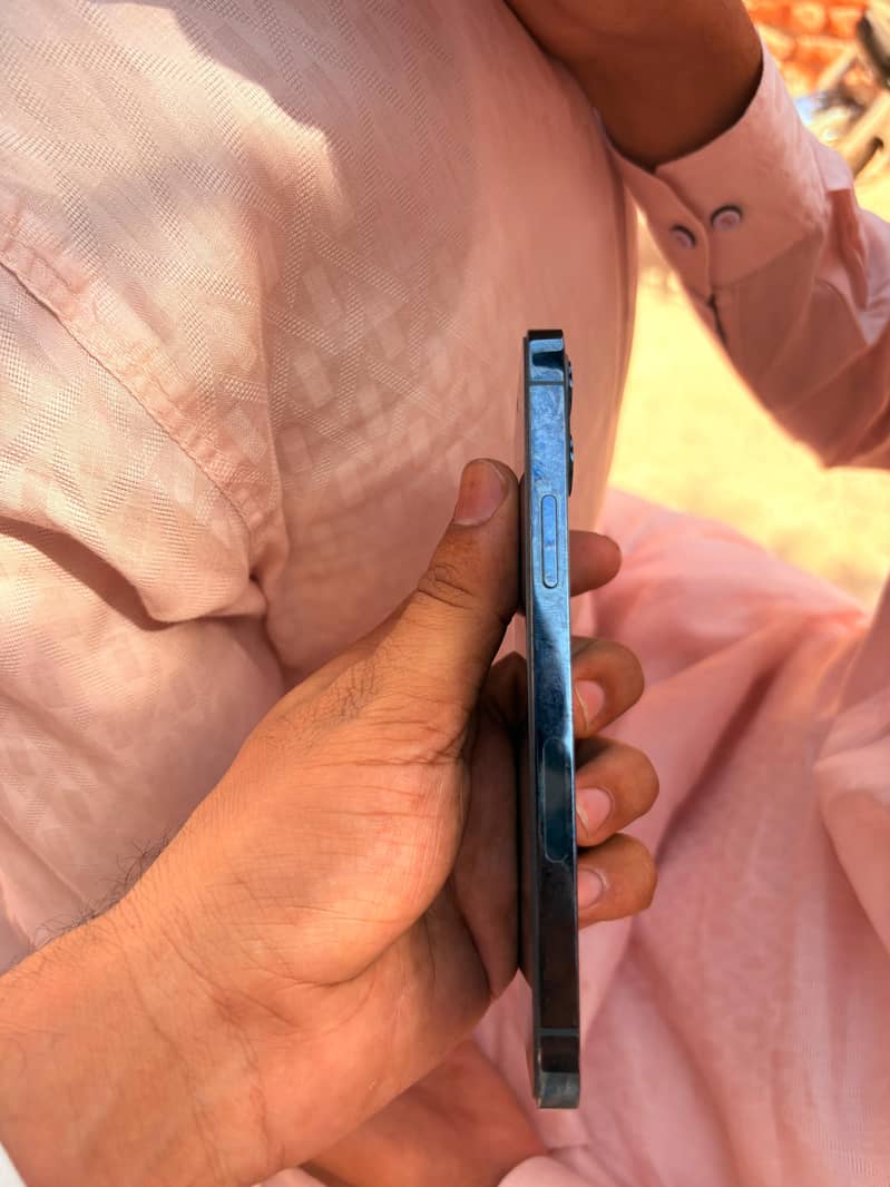 Apple iPhone 12 Pro 0