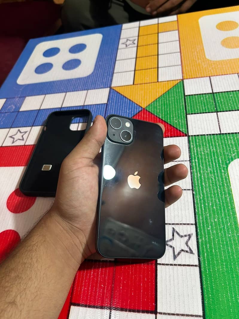 Apple iPhone 13 0