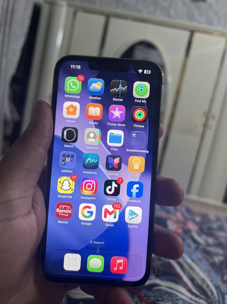 Apple iPhone 13 Pro 0