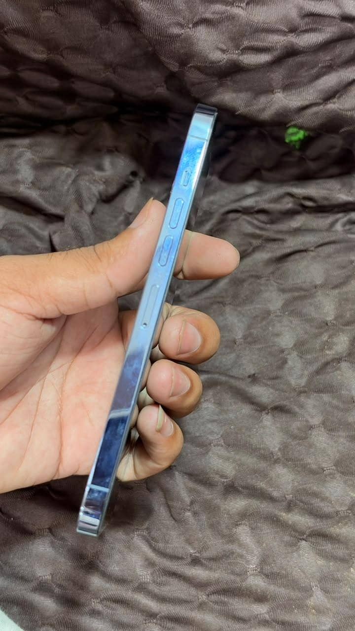 Apple iPhone 13 Pro Max 3