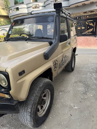 Daihatsu Rocky 1987