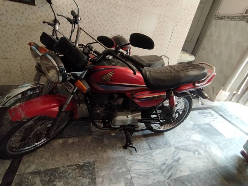 HONDA CD 100 4