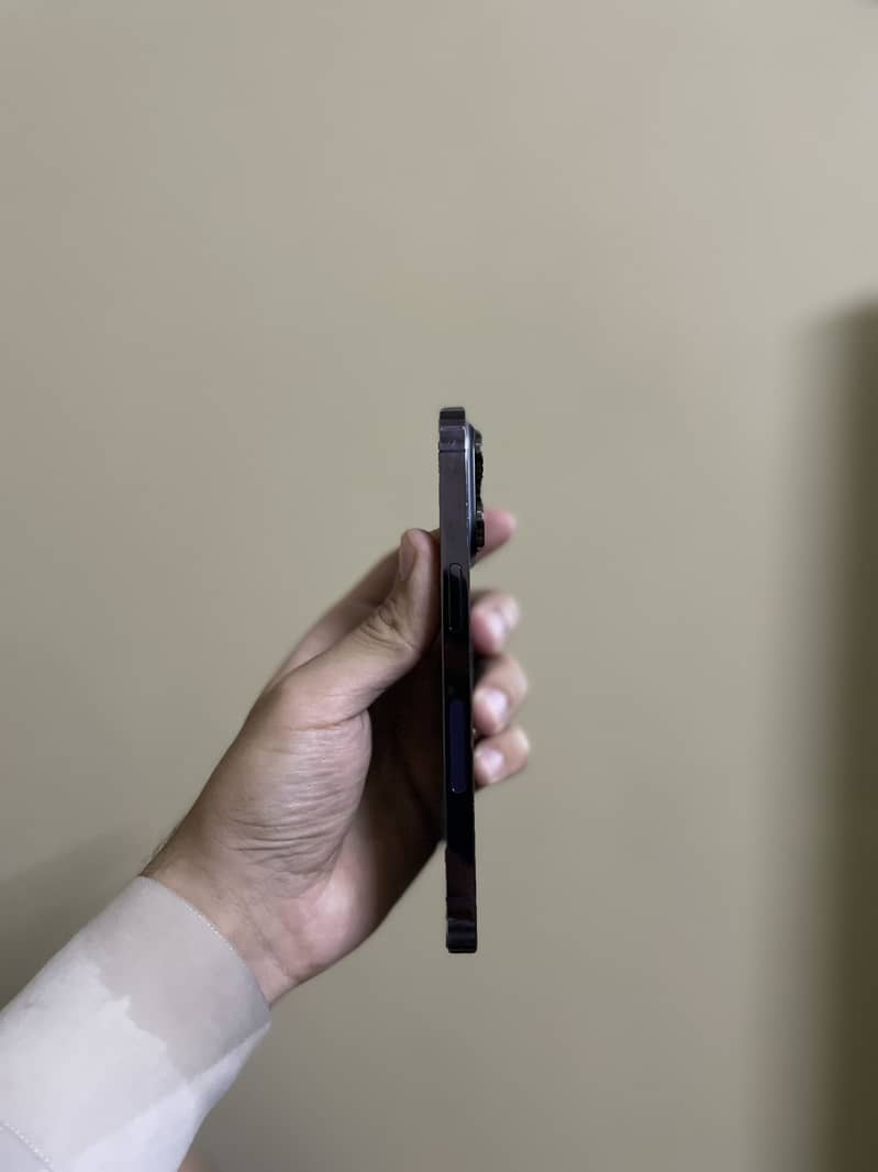 Apple iPhone 14 Pro 3