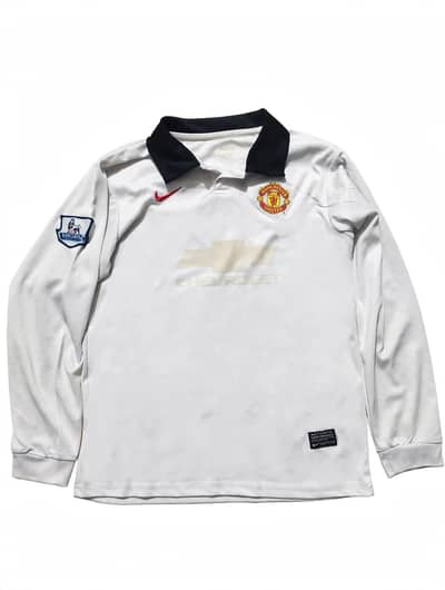 Original authentic Nike Man utd 2011/12 kit (player version)