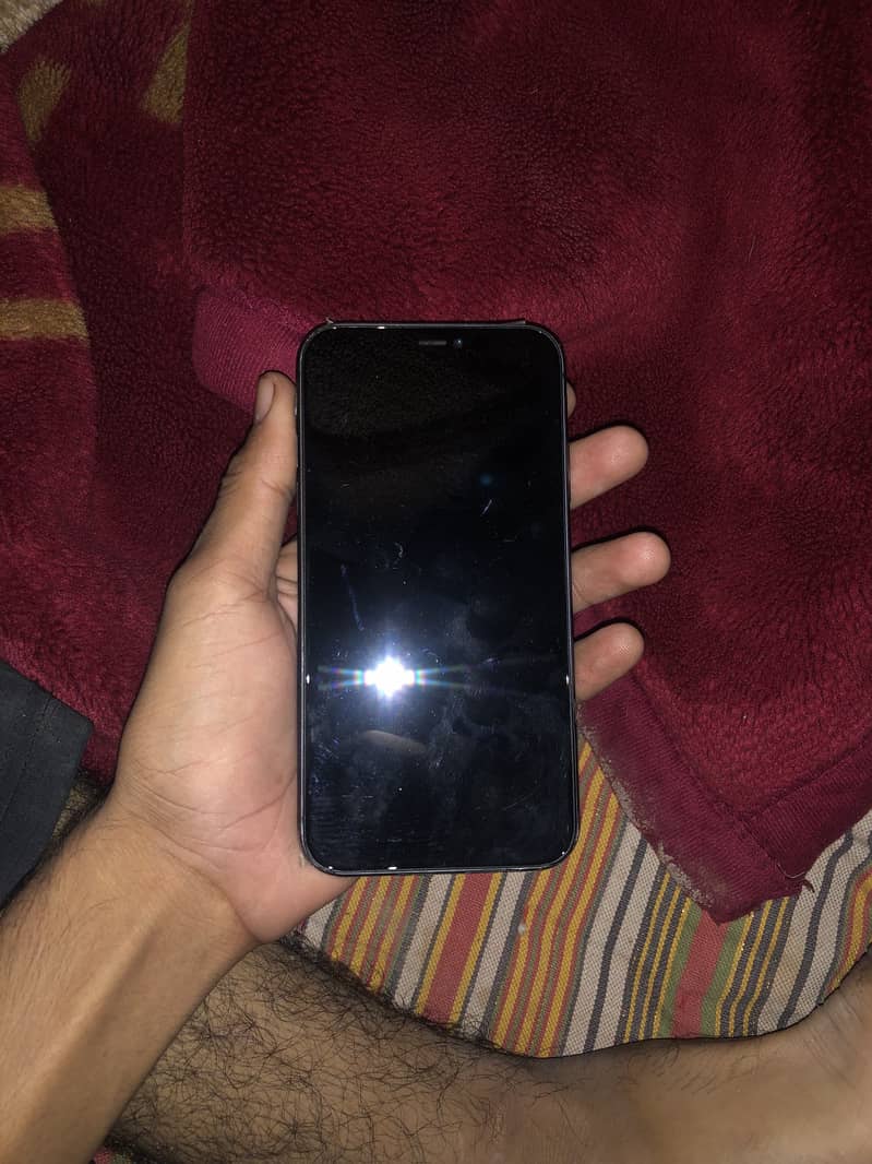 Apple iPhone 11 7