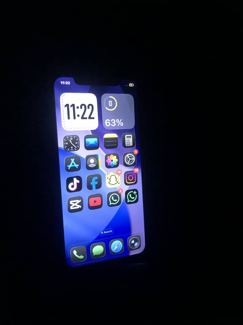 Apple iPhone 11 8