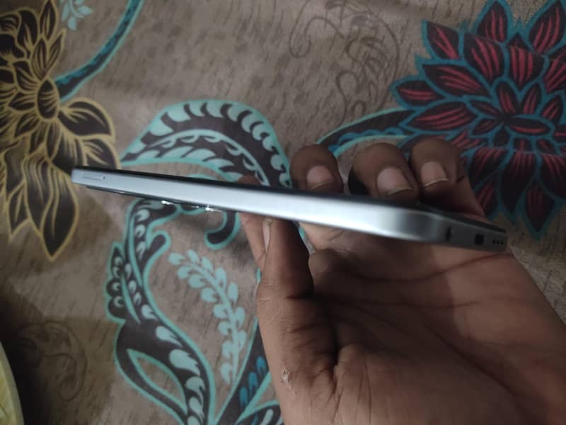 tecno 40 2