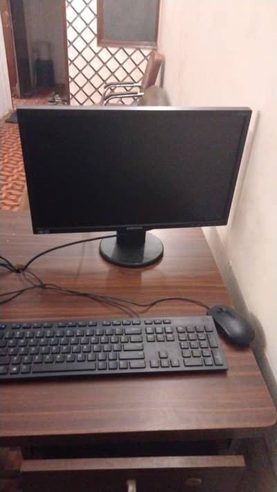 HP LOW BUDGET GAMING PC WITH FULL SET