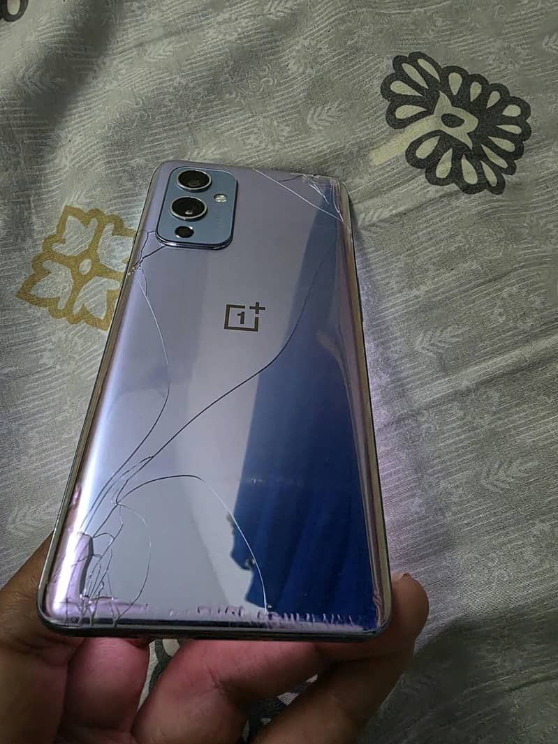 One Plus 9 5G 3