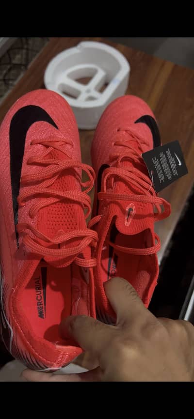 Football shoes