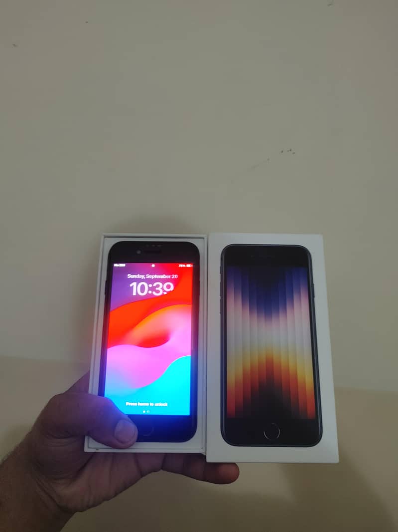 Apple iPhone SE 0