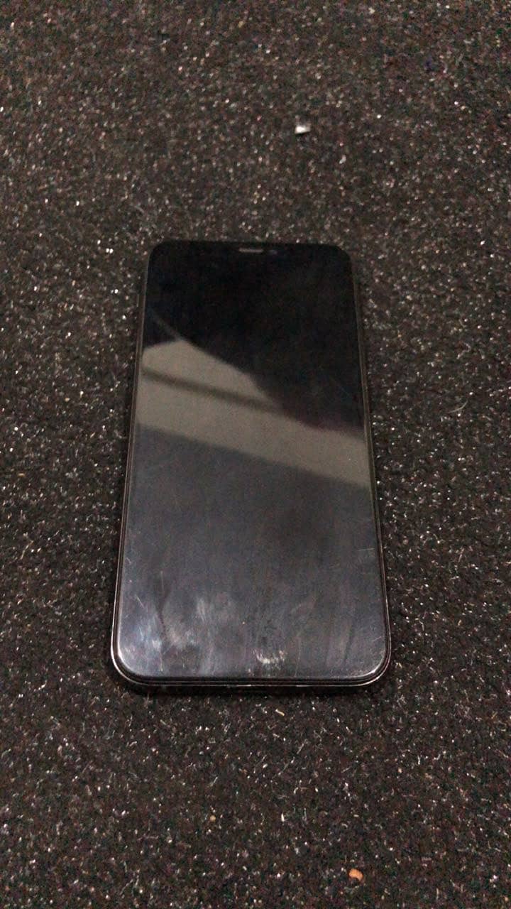 Apple iPhone 11 Pro 2