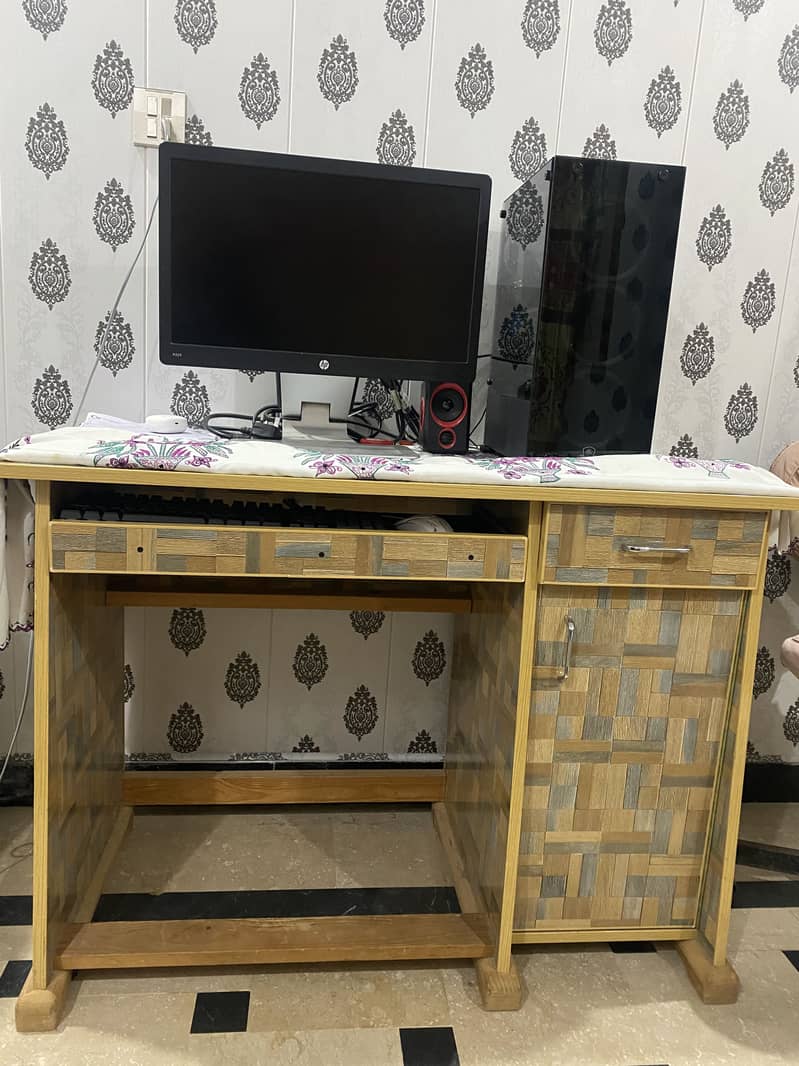 Complete Setup + Table + Original Boxes + Free Items 3