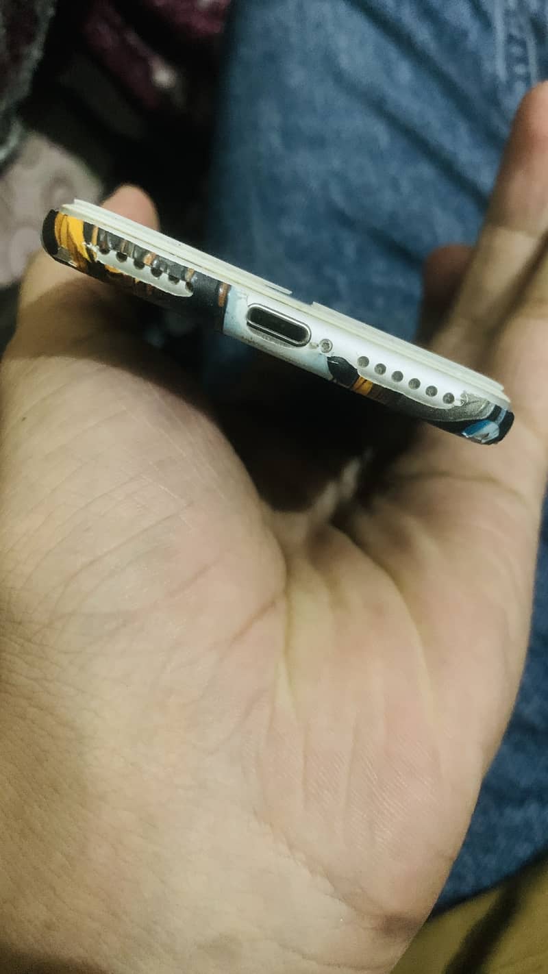 Apple iPhone 7 2