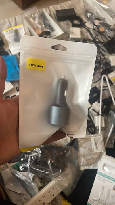 ELITE EDGE 65 W car charger ( american )